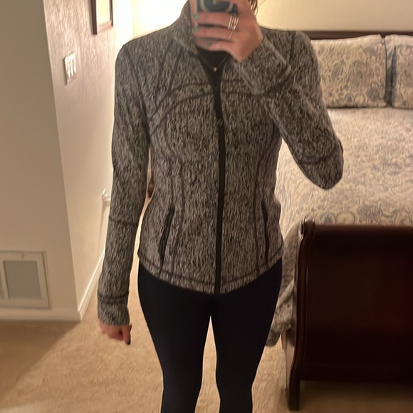 Lululemon Define Jacket - Picture 6 of 6